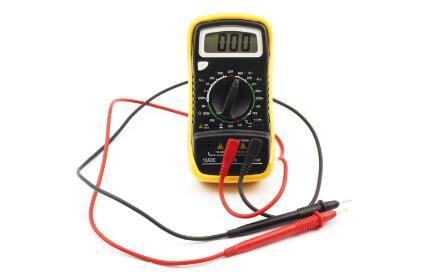 數(shù)字萬用表維護電氣系統(tǒng)是一項艱巨的任務